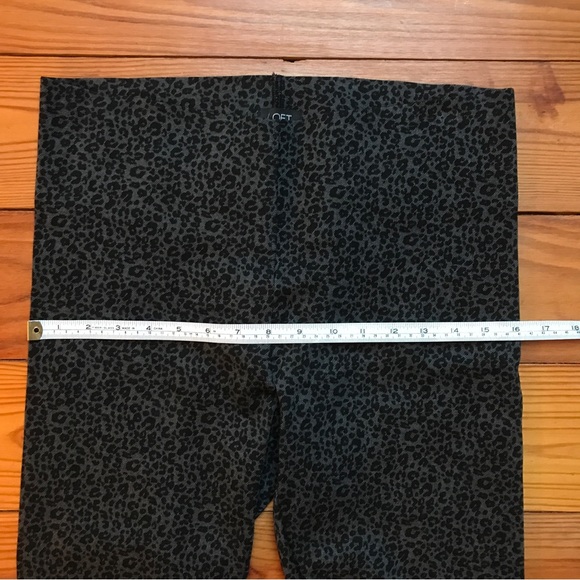 Loft Grey Black Animal Print High Rise Leggings, EUC, M - Picture 6 of 10